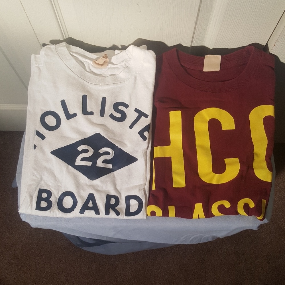 4 Hollister t-shirts